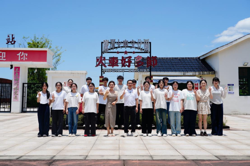 深化思政教学改革，创新双师协同模式 ——我院开展"双师同堂"示范课教学活动
